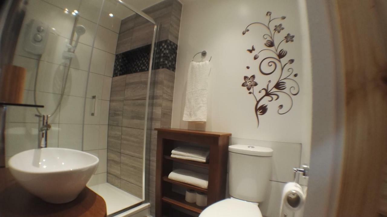 Large Garden Flat Near Marine Lake Weston-super-Mare Extérieur photo